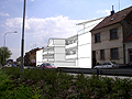 Polyfunkční budova - Terezy Novákové - pohled z ulice